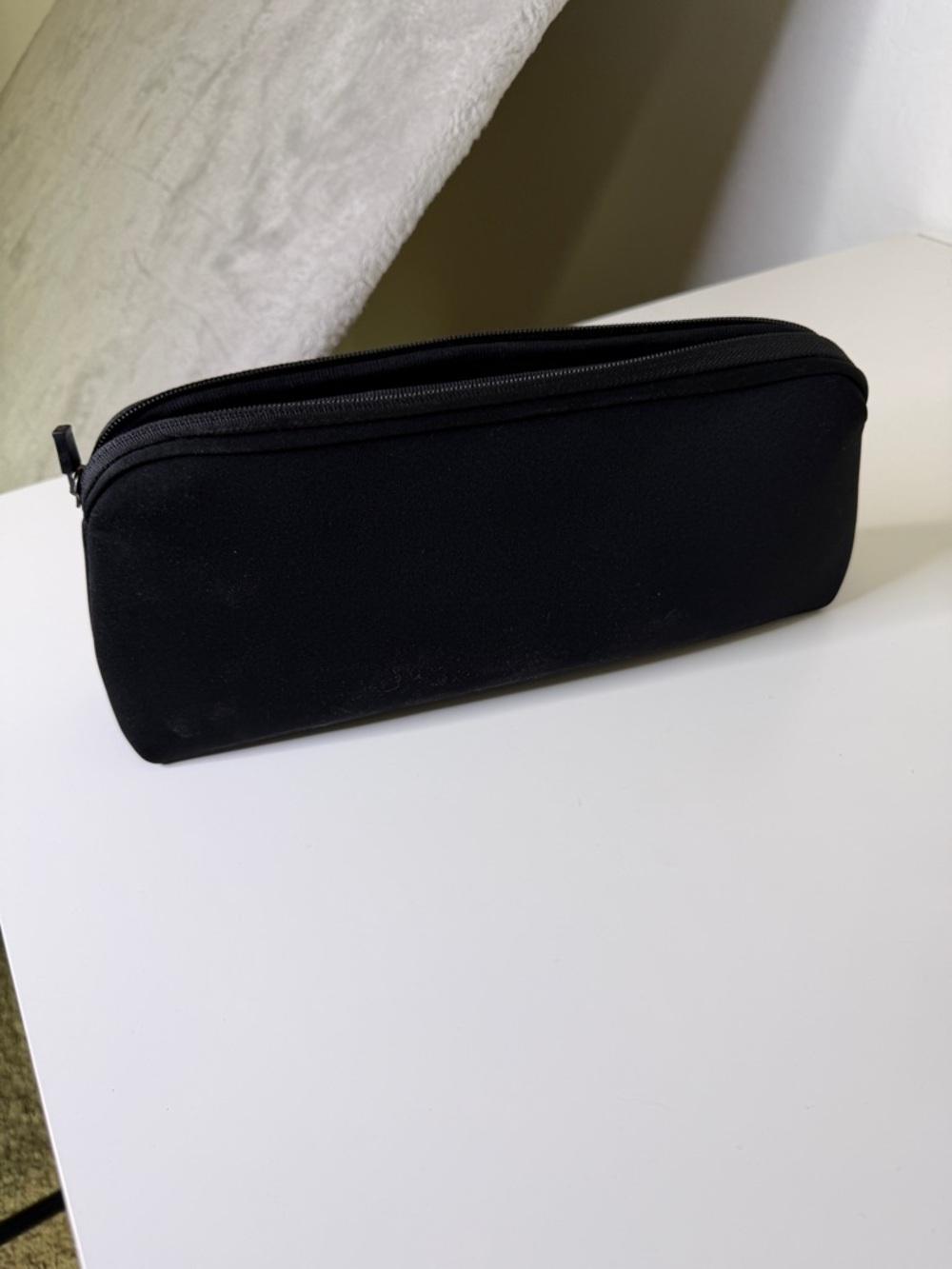 SKIMS Black Makeup Bag Zip Pouch with Embossed Design - Picture 2 of 3